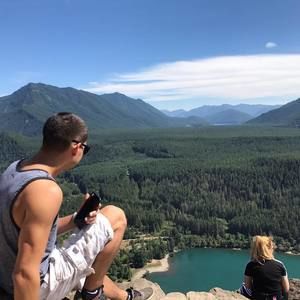 Meet your Posher, Jose